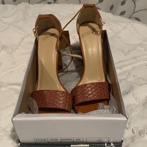Wild Diva heels, Tan, size 9